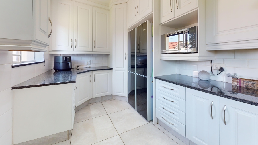 4 Bedroom Property for Sale in Impala Park Gauteng