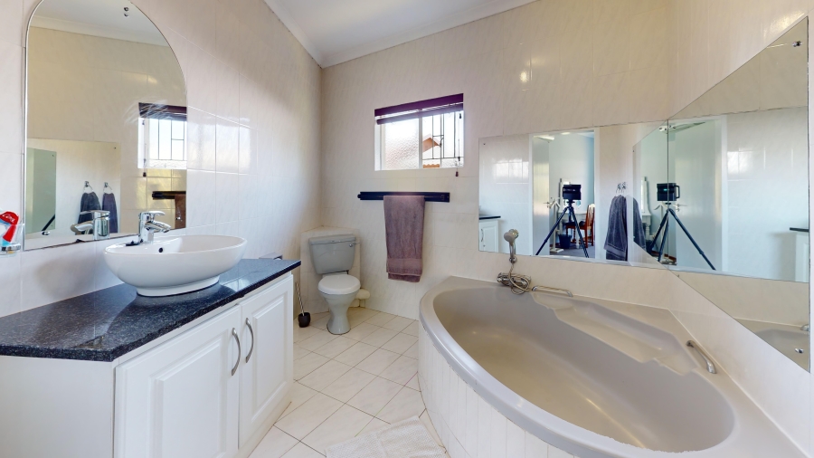 4 Bedroom Property for Sale in Impala Park Gauteng