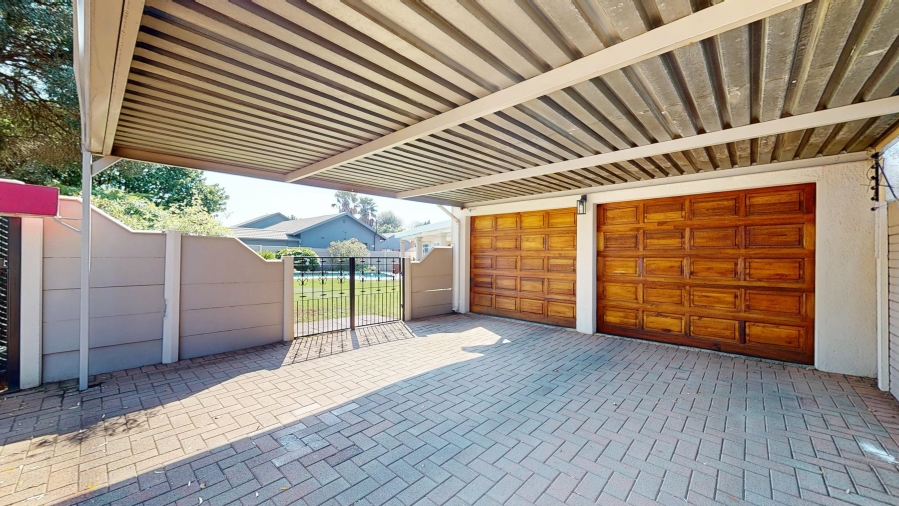 4 Bedroom Property for Sale in Impala Park Gauteng