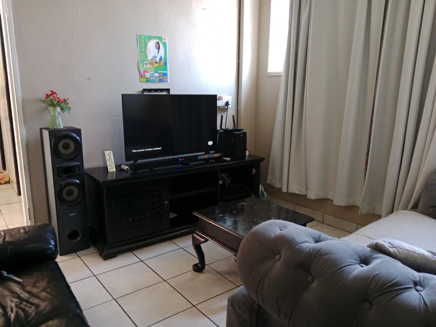 2 Bedroom Property for Sale in Kenilworth Gauteng