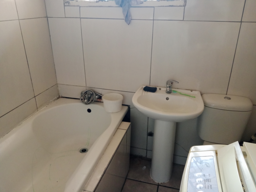 2 Bedroom Property for Sale in Kenilworth Gauteng