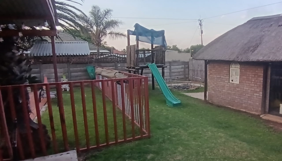 3 Bedroom Property for Sale in Brakpan Central Gauteng