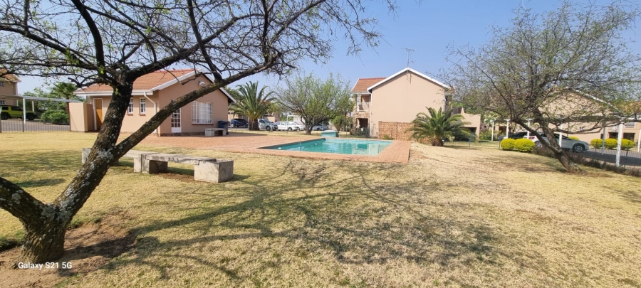 2 Bedroom Property for Sale in Elardus Park Gauteng