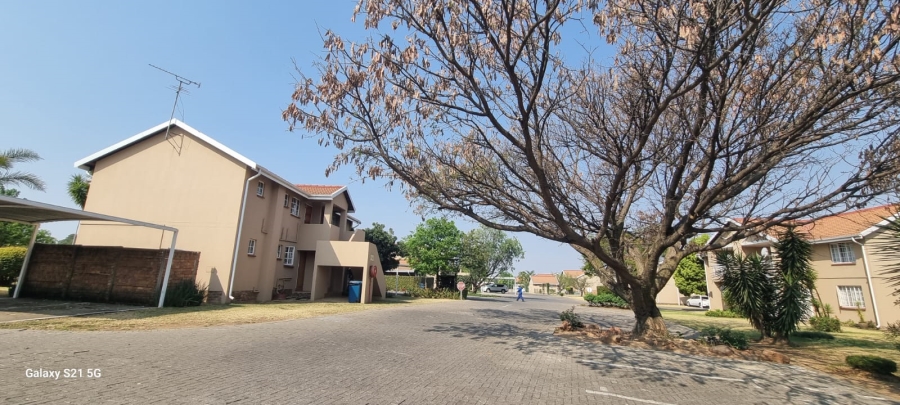 2 Bedroom Property for Sale in Elardus Park Gauteng