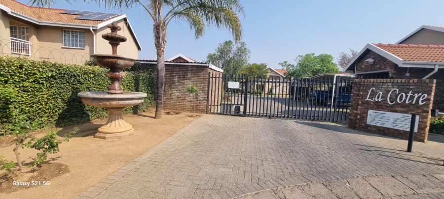 2 Bedroom Property for Sale in Elardus Park Gauteng
