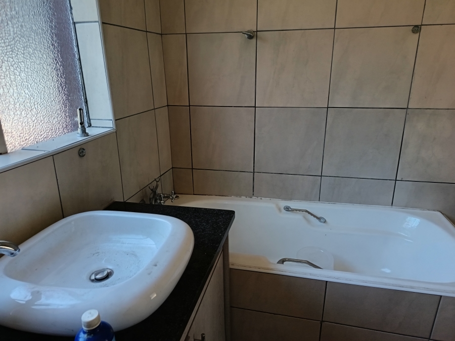 3 Bedroom Property for Sale in Brakpan Central Gauteng