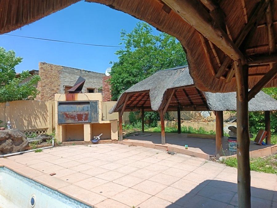 3 Bedroom Property for Sale in Brakpan Central Gauteng