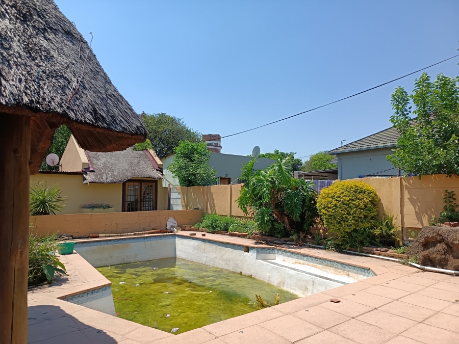 3 Bedroom Property for Sale in Brakpan Central Gauteng