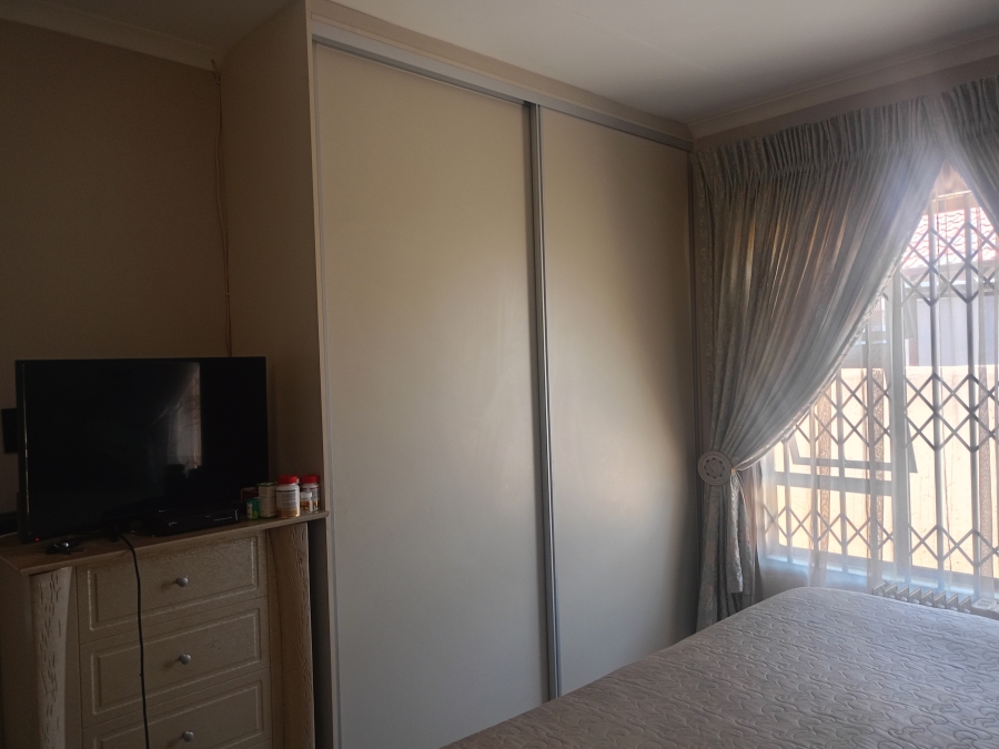 3 Bedroom Property for Sale in Vanderbijlpark CE 7 Gauteng