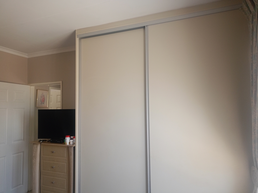 3 Bedroom Property for Sale in Vanderbijlpark CE 7 Gauteng