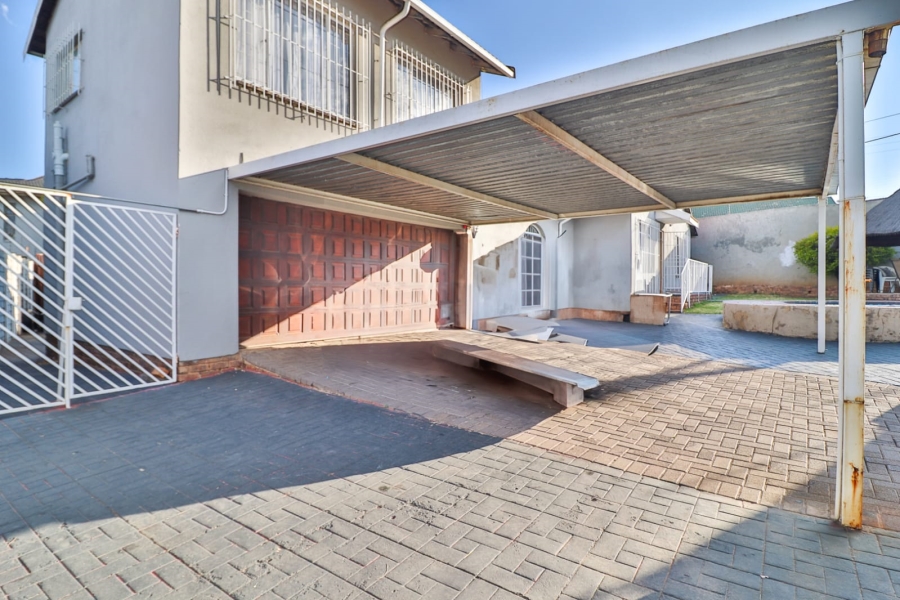 3 Bedroom Property for Sale in Risana Gauteng