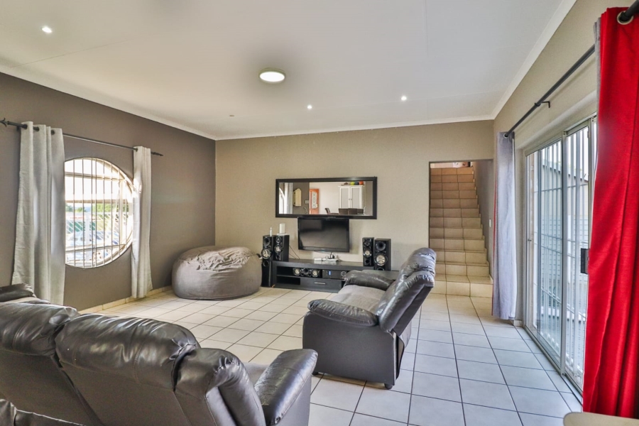 3 Bedroom Property for Sale in Risana Gauteng