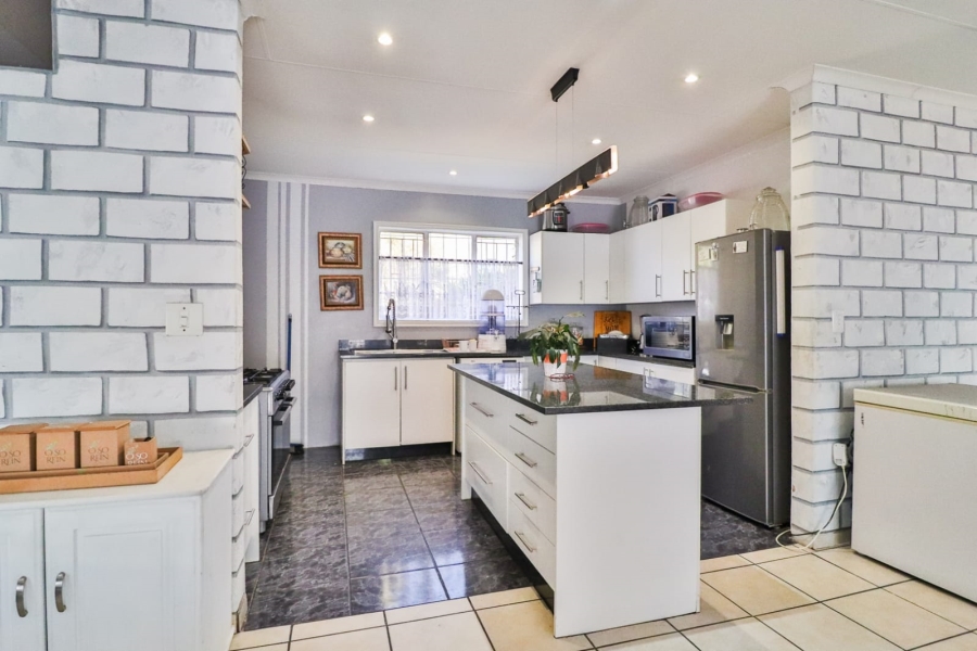 3 Bedroom Property for Sale in Risana Gauteng