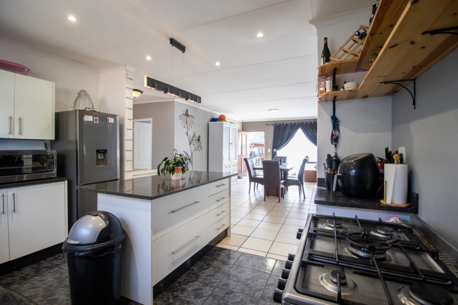 3 Bedroom Property for Sale in Risana Gauteng