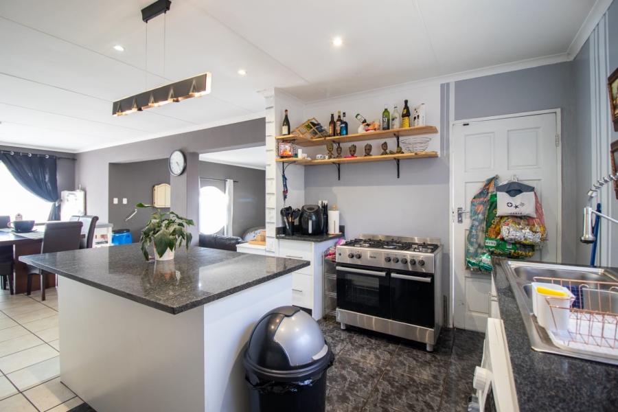 3 Bedroom Property for Sale in Risana Gauteng