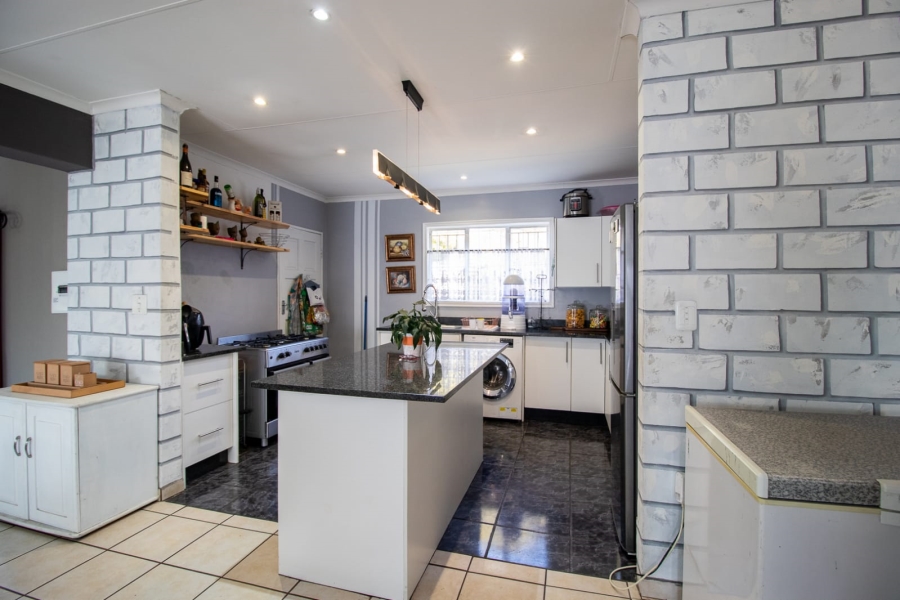 3 Bedroom Property for Sale in Risana Gauteng