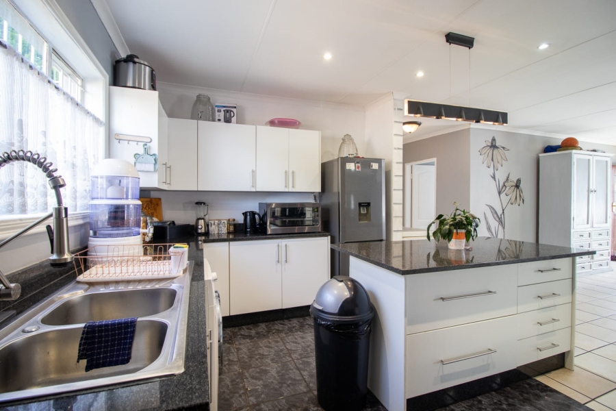 3 Bedroom Property for Sale in Risana Gauteng