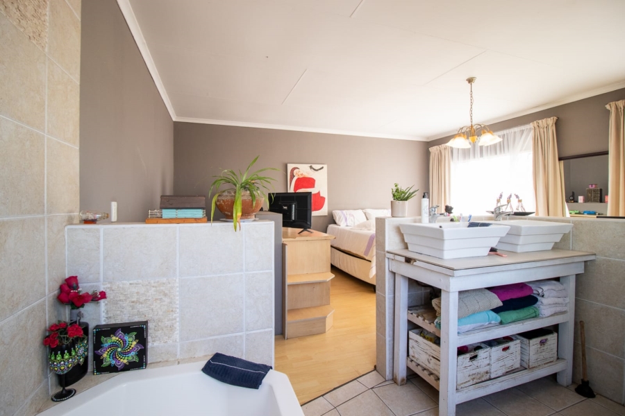 3 Bedroom Property for Sale in Risana Gauteng