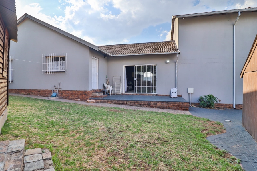 3 Bedroom Property for Sale in Risana Gauteng