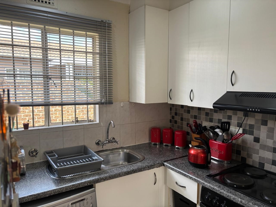 2 Bedroom Property for Sale in Eden Glen Gauteng