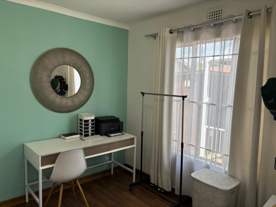 2 Bedroom Property for Sale in Eden Glen Gauteng