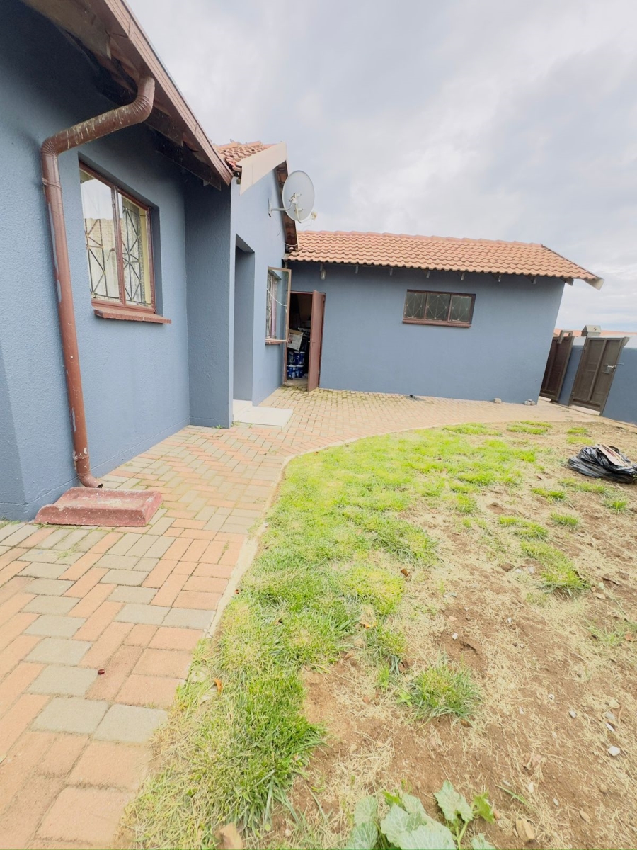 3 Bedroom Property for Sale in Payneville Gauteng