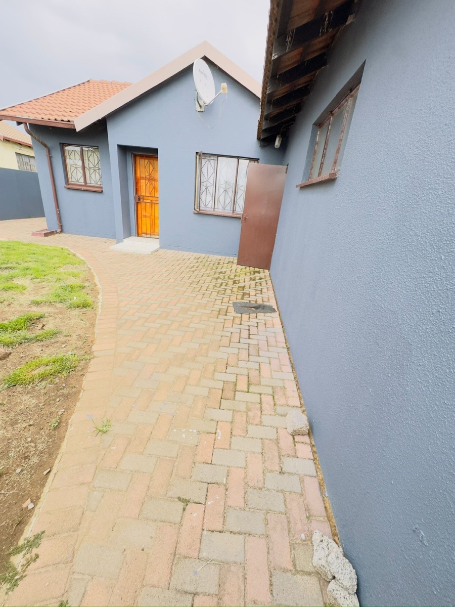 3 Bedroom Property for Sale in Payneville Gauteng