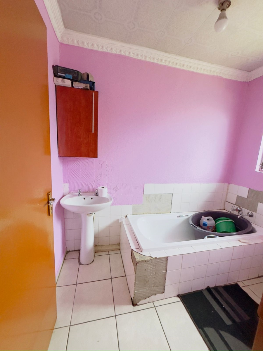 3 Bedroom Property for Sale in Payneville Gauteng