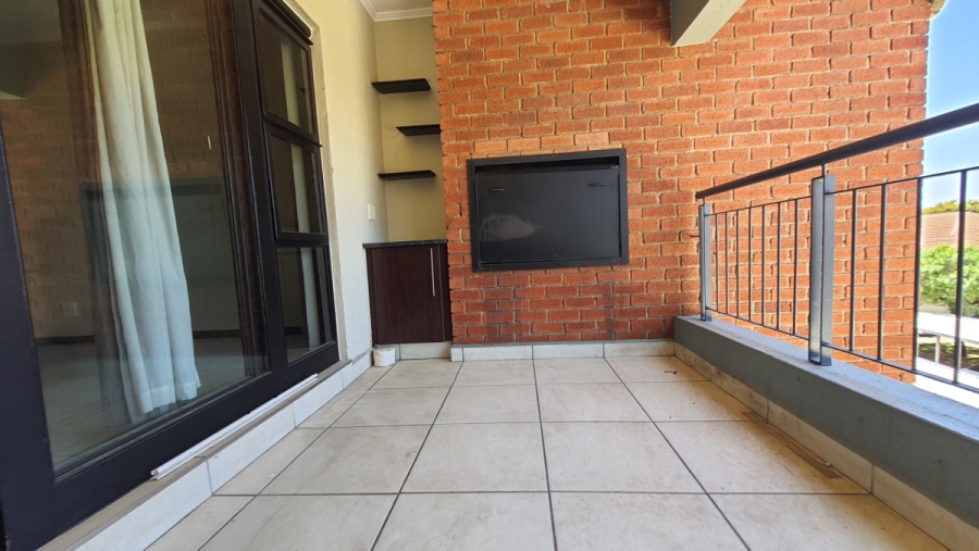 2 Bedroom Property for Sale in Greenstone Hill Gauteng