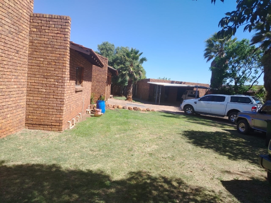 5 Bedroom Property for Sale in Withok Estate Gauteng