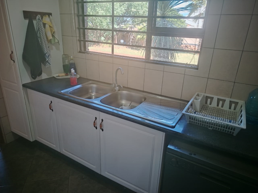 5 Bedroom Property for Sale in Withok Estate Gauteng
