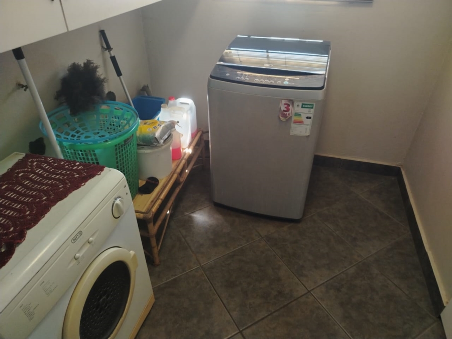 5 Bedroom Property for Sale in Withok Estate Gauteng