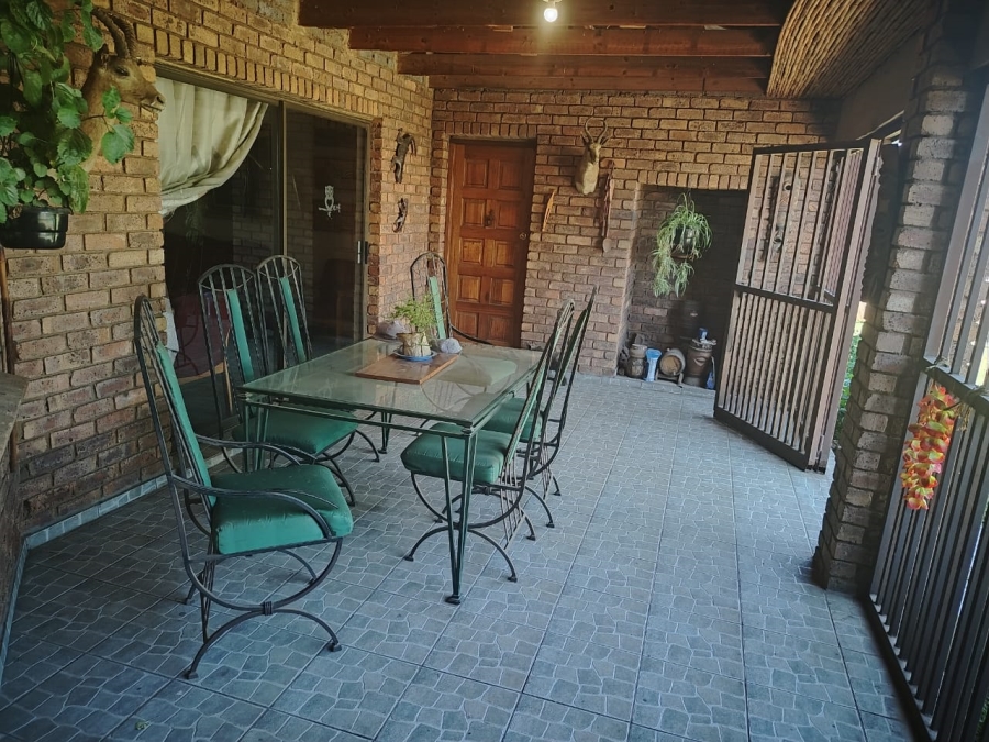 5 Bedroom Property for Sale in Withok Estate Gauteng