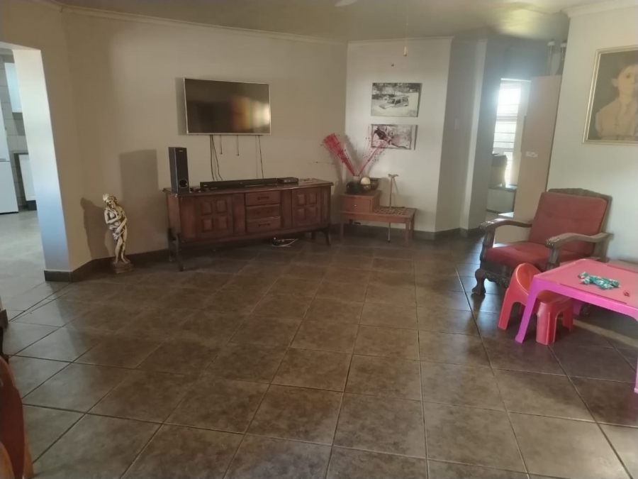 5 Bedroom Property for Sale in Withok Estate Gauteng