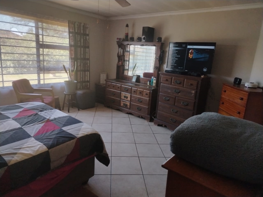 5 Bedroom Property for Sale in Withok Estate Gauteng