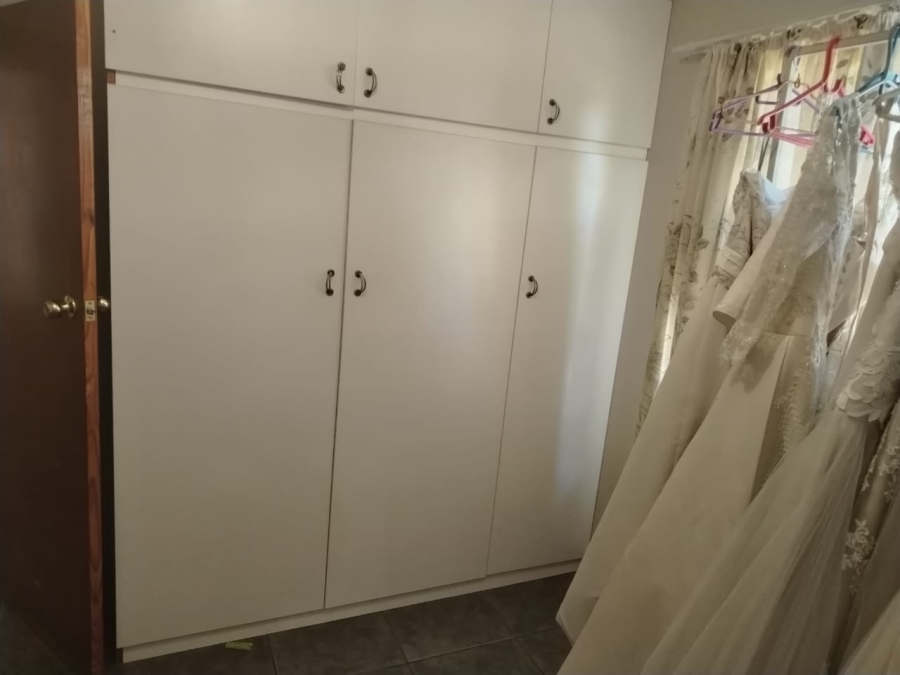 5 Bedroom Property for Sale in Withok Estate Gauteng