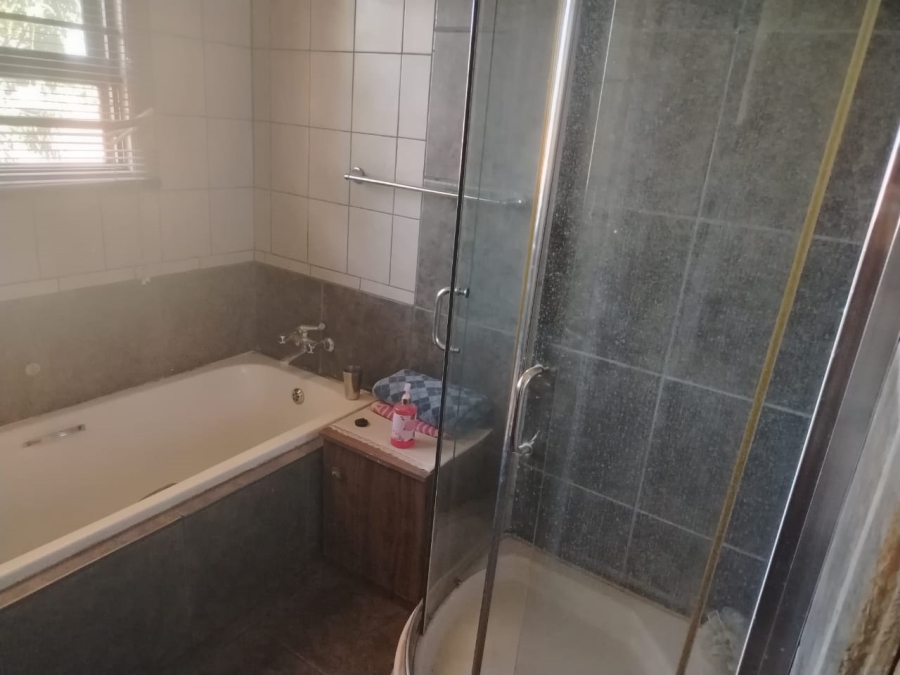 5 Bedroom Property for Sale in Withok Estate Gauteng