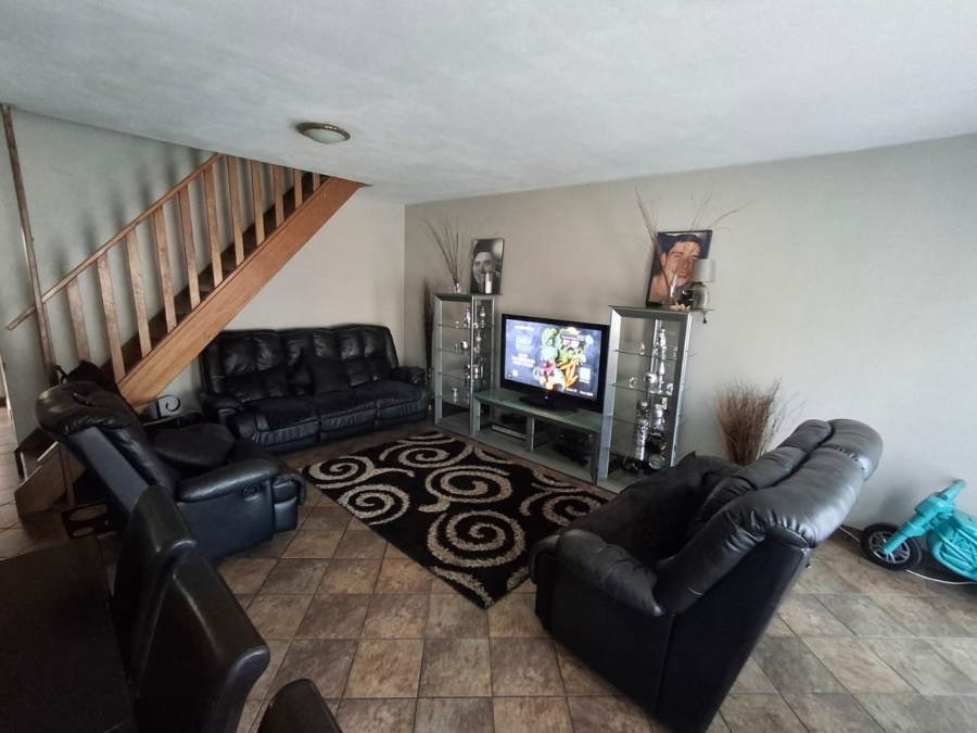 3 Bedroom Property for Sale in Karenpark Gauteng