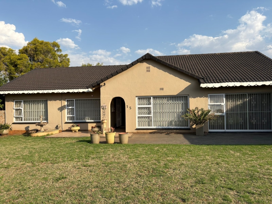 3 Bedroom Property for Sale in Elspark Gauteng