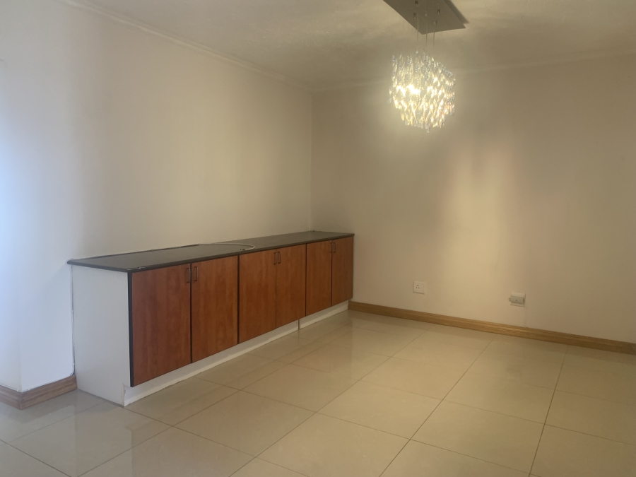 2 Bedroom Property for Sale in Halfway Gardens Gauteng