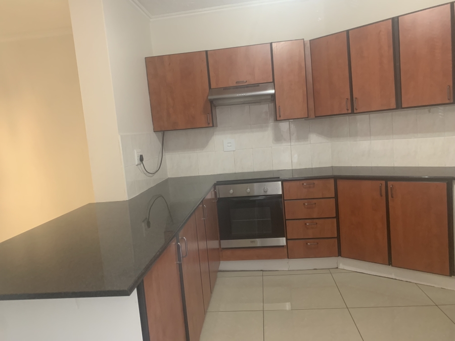 2 Bedroom Property for Sale in Halfway Gardens Gauteng
