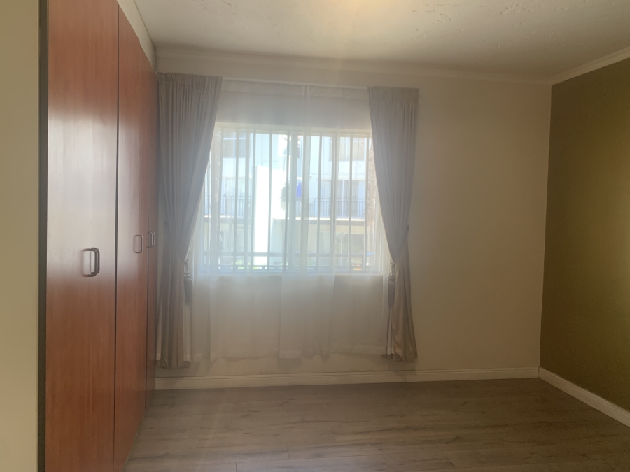 2 Bedroom Property for Sale in Halfway Gardens Gauteng