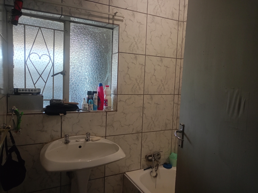 4 Bedroom Property for Sale in Sonland Park Gauteng