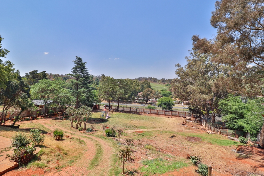 4 Bedroom Property for Sale in Eikenhof Gauteng