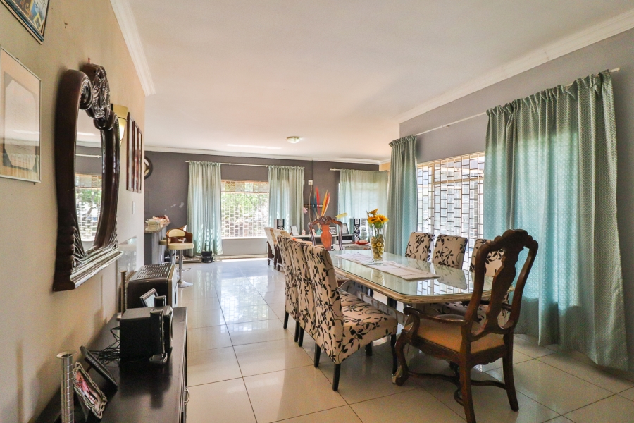 4 Bedroom Property for Sale in Eikenhof Gauteng