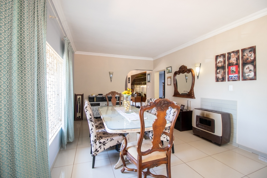 4 Bedroom Property for Sale in Eikenhof Gauteng