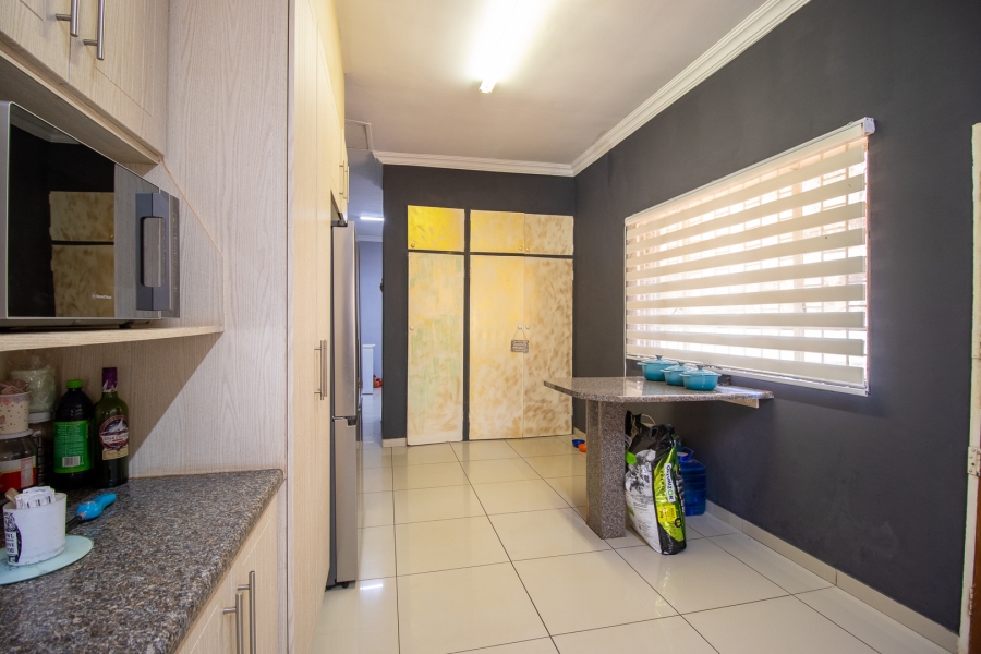 4 Bedroom Property for Sale in Eikenhof Gauteng