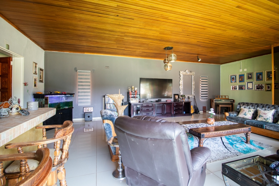 4 Bedroom Property for Sale in Eikenhof Gauteng