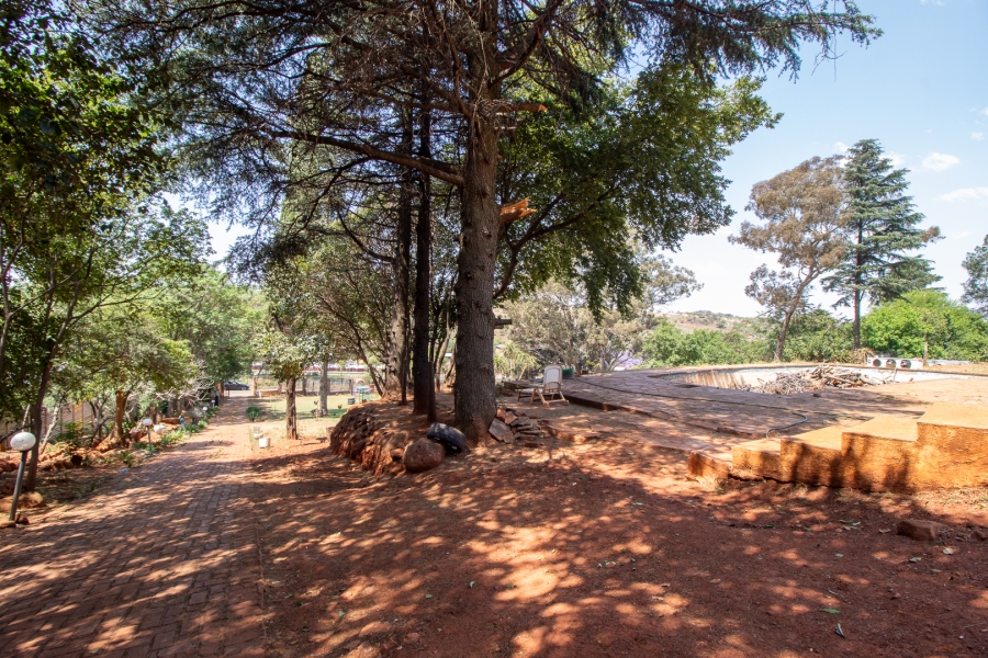 4 Bedroom Property for Sale in Eikenhof Gauteng