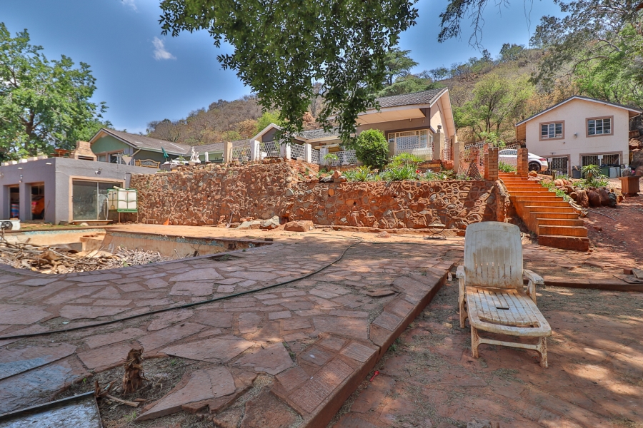 4 Bedroom Property for Sale in Eikenhof Gauteng